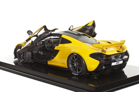 Todavía quedan McLaren P1...en miniatura
