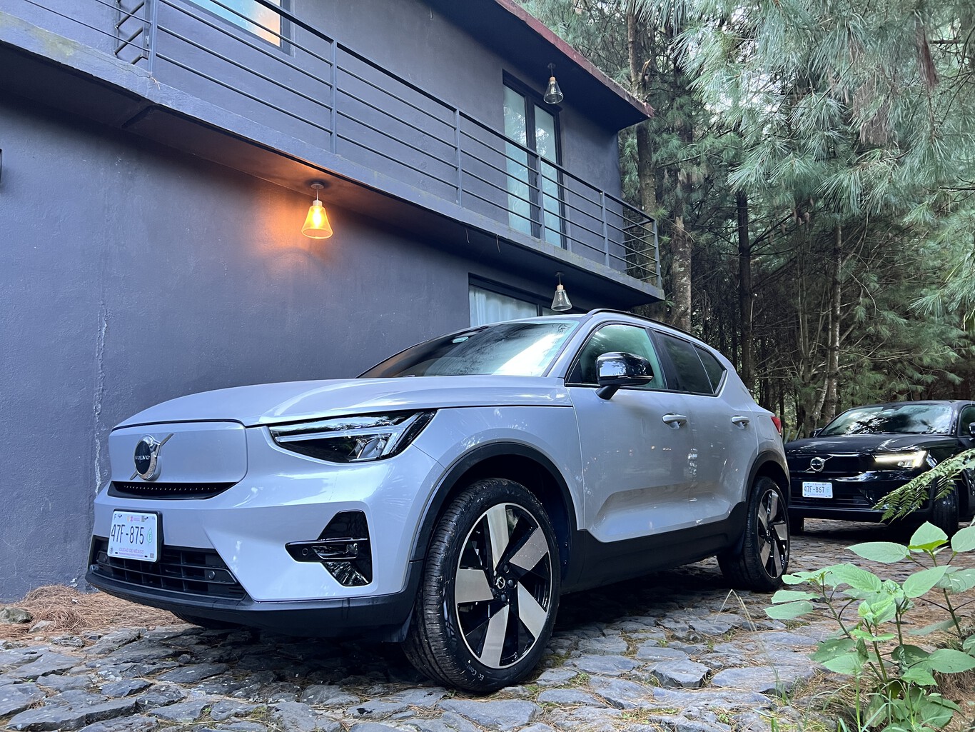 Volvo agrega dos nuevas versiones para XC40 Recharge y C40 Recharge en México