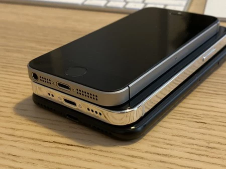 iPhone 12 5 4 インチ 006