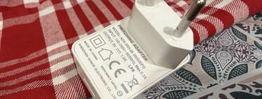 Tu cargador está lleno de símbolos misteriosos: saber qué significan puede evitarte un disgusto