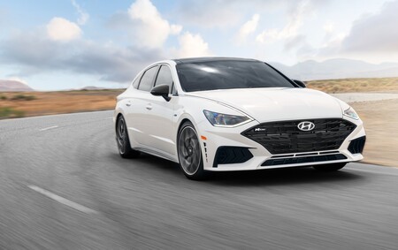 Hyundai Sonata N-Line 2021 nos dejó ver su nuevo diseño antes de su lanzamiento