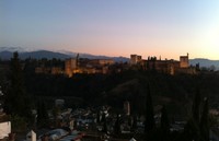 La Alhambra se conectará con Granada con un nuevo tren que recorrerá la ciudad 
