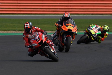 Danilo Petrucci ya ha estado en Austria negociando con KTM y es el favorito para sustituir a Pol Espargaró