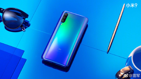 El Xiaomi Mi 9 se deja ver en renders oficiales y aparece una versión Explorer con cuatro cámaras