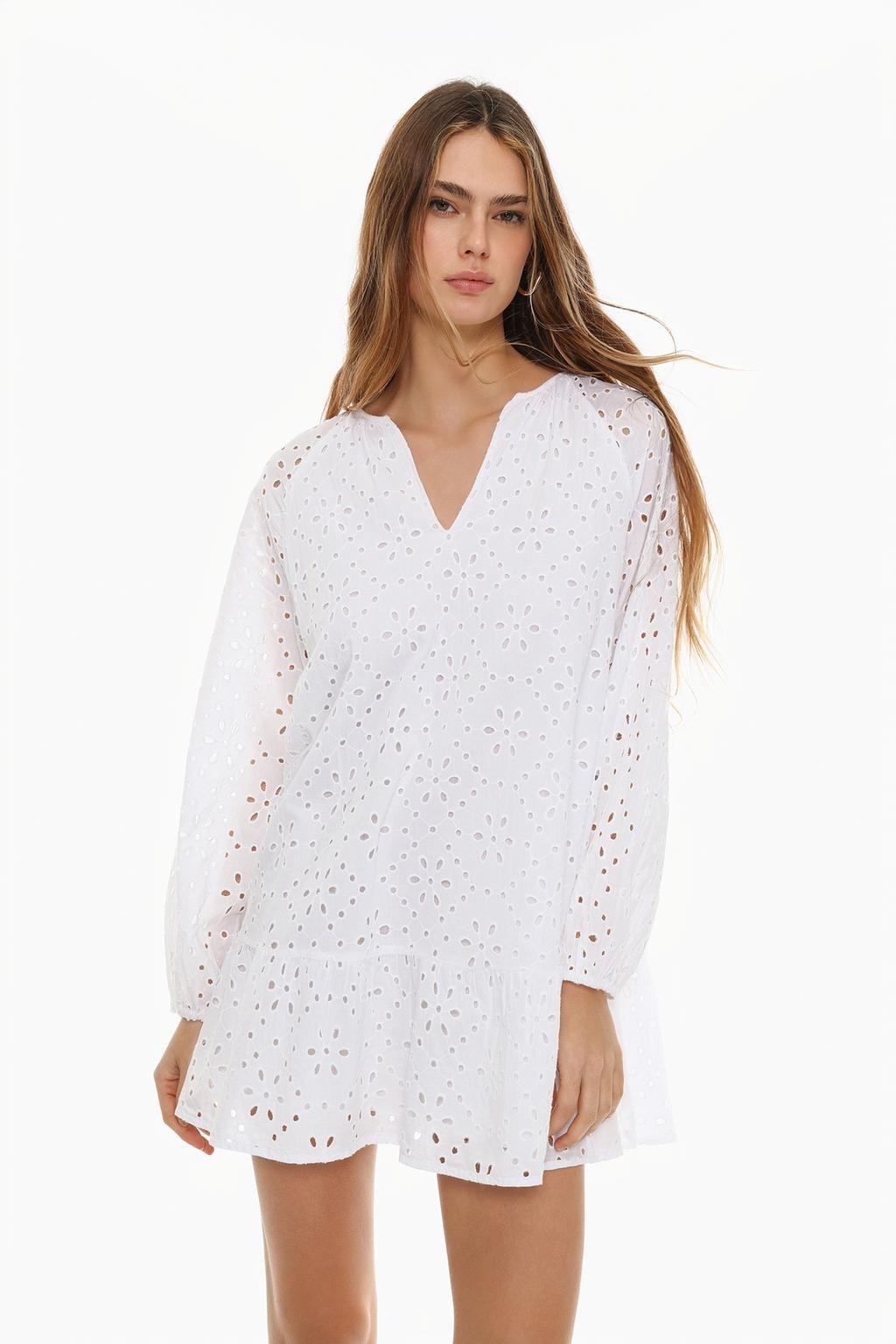 Vestido bordados suizo