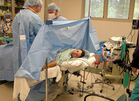 Intervienen de urgencia a una mujer que fue a dar a luz sin estar embarazada 