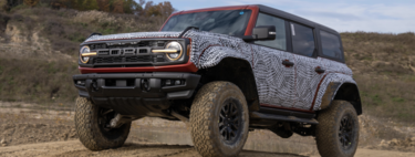 Ford Bronco Raptor se deja ver una vez más en nuevas imágenes
