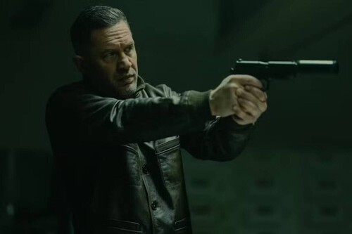 La serie que ha cautivado a Arturo Pérez-Reverte con su impresionante reparto: "Diez capítulos que se me han hecho cortos"