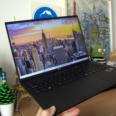 Lg Gram 16z90 2025 Xataka Portada 2