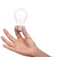 El 31 de diciembre finaliza el plazo para renovar el bono eléctrico y beneficiarse del bono térmico, y las familias numerosas pueden solicitarlo 