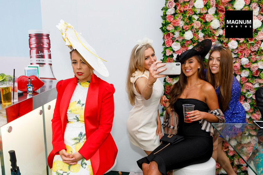 'Death by Selfie', el mundo del selfie según el fotógrafo Martin Parr