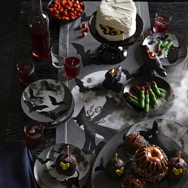 ¿Cómo celebrar la noche de Halloween? Sorprende al personal con estas opciones 