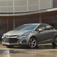 El Chevrolet Cruze 2019 cambia de piel para verse más fresco