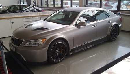 Lexus está preparando un LS brutalizado con 650 caballos