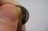 Pilas de botón: fuera del alcance de los niños