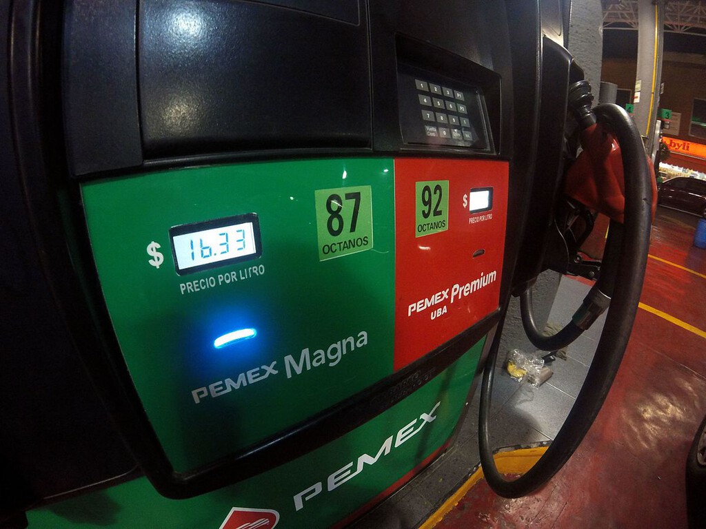 La gasolina no subirá de precio en México por seis meses: la promesa del gobierno para mantener la magna en 24 pesos por litro . Noticias en tiempo real