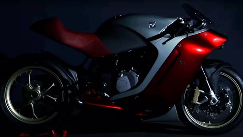 Se llama MV Agusta F4Z, y estos son los nuevos detalles de la belleza que aún no deberías conocer