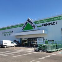 El armario despensero de Leroy Merlin  está rebajado hoy: despensas y garajes limpios y ordenados sin gastar un dineral