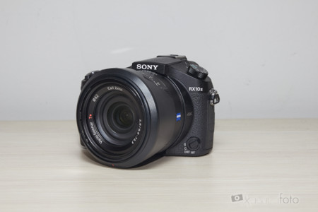 Sony RX10 II, analizamos esta compacta todoterreno muy equilibrada