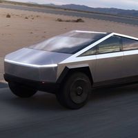Tesla Cybertruck: una pick-up eléctrica con 805 km de autonomía y más rápida que el Porsche 911 Carrera en el 0-96 km/h para 2021