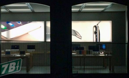 Imagen de la semana: las Apple Store ya tienen carteles del Watch antes de su lanzamiento