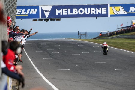 Cal Crutchlow Win Gp Australia 2016
