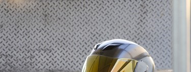 ¿Me pueden multar por usar un intercomunicador en moto?