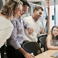 Juanma Lorente, abogado laboralista: "Cuantas más veces llegues tarde al trabajo, más difícil será para la empresa despedirte"
