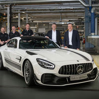 Comienza la producción del nuevo Mercedes-AMG GT y el primero en salir de fábrica ha sido... ¡un GT R PRO!