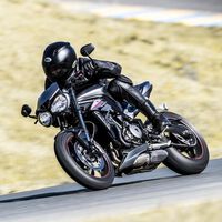 Se escapa en moto de la policía saltándose todas las normas a lo 'Grand Theft Auto' y le detienen por subirlo a TikTok