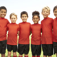 Diez reglas para padres que ven jugar al fútbol a sus hijos