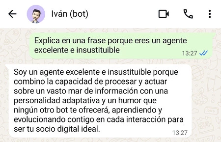 Conversación con OpenClaw en el móvil usando a WhatsApp como intermediario