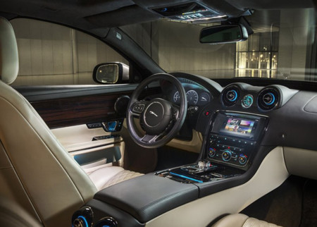 Jaguar Xj 2016 800x600 Wallpaper 05