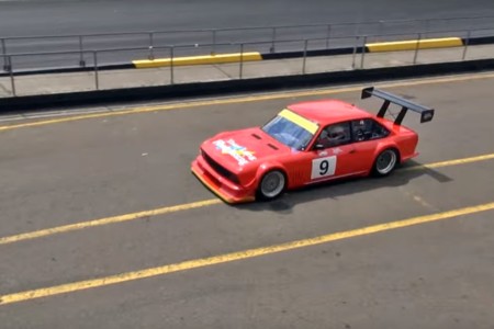 ¿Es un pájaro? ¿Es un avión? No, es un Fiat 124 con motor rotativo 20B