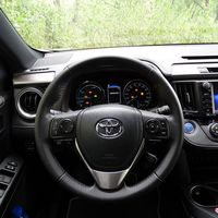 Toyota detecta airbags defectuosos y llama a revisión a más de tres millones de coches en EEUU