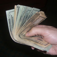 ¿Se pondrá de moda subir el sueldo a los empleados? 