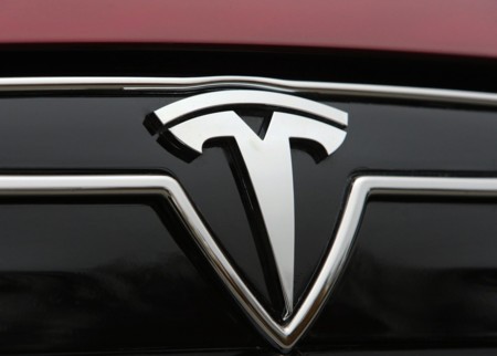 El Tesla Model 3 se presentará en marzo, y podría hacer temblar al BMW M3
