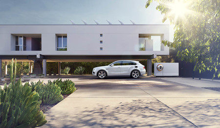 Bentley Bentayga Hybrid Starck