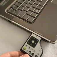 Hace 18 años esta laptop se adelantó a su tiempo con algo que muchos agradecerían actualmente: un control remoto 