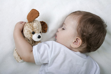 Bebe Dormido Con Peluche