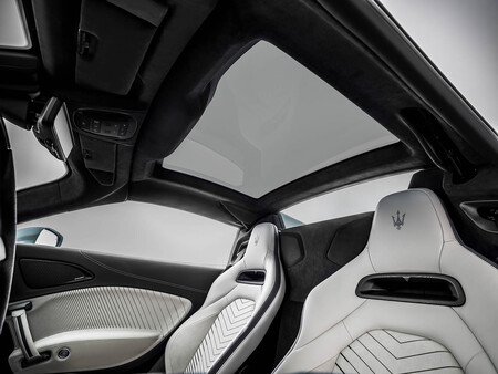 Maserati MC20 Cielo techo