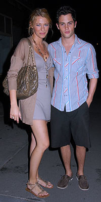 Blake Lively se quita la túnica