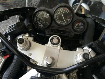 Yamaha FZR750 de 1987