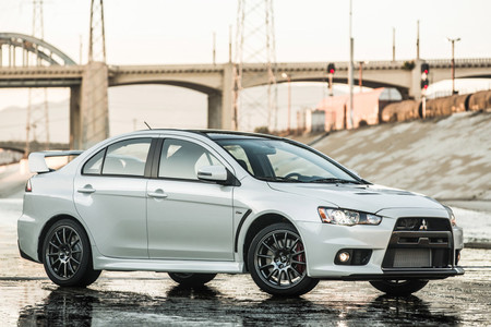 Mitsubishi se plantea un nuevo Lancer Evolution y sí, sería un deportivo y no un SUV