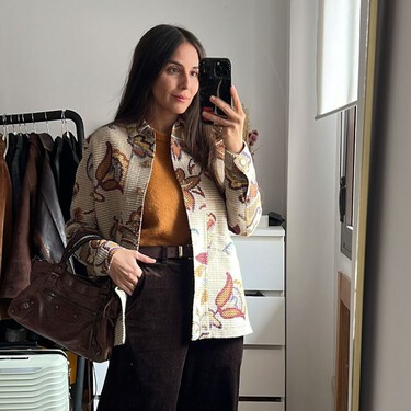 El jersey color calabaza que agotará Zara es calentito pero elegante y cuesta menos de 20 euros en las segundas rebajas