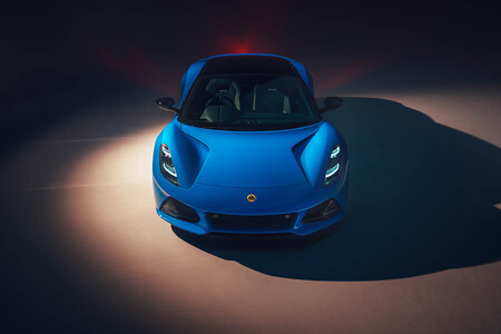 Lotus Emira 2