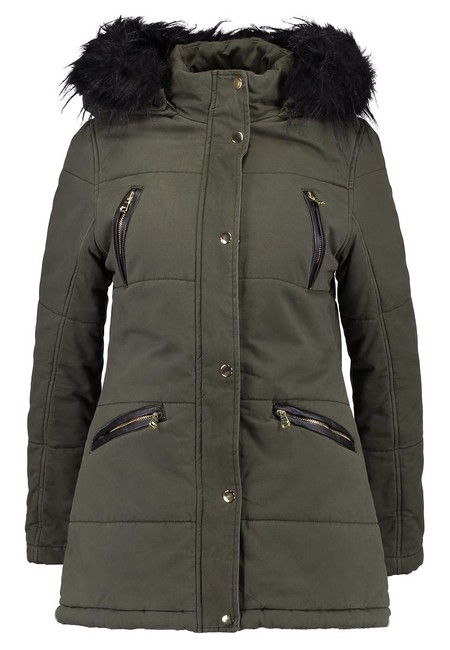 En Zalando tenemos un 60% de descuento en la parka Kenley de New Look en color caqui: se queda en 31,95 euros