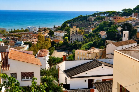 Viajes Escapadas Turismo Espana Barcelona Pueblos Marineros Bonitos Encanto Aguas Termales Vacaciones Descanso Familia