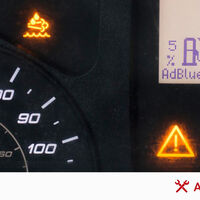 Tu diésel tiene un testigo que no deberías ignorar jamás: lo que parece un simple repostaje de 20 euros puede convertirse en una factura de taller desorbitada