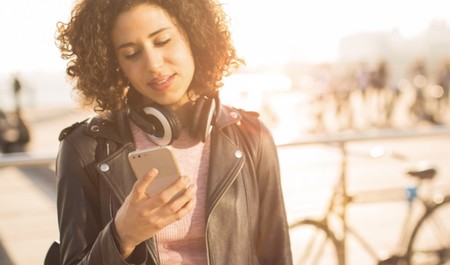 El nuevo intento de los operadores de hacer frente a WhatsApp avanza pero no despega